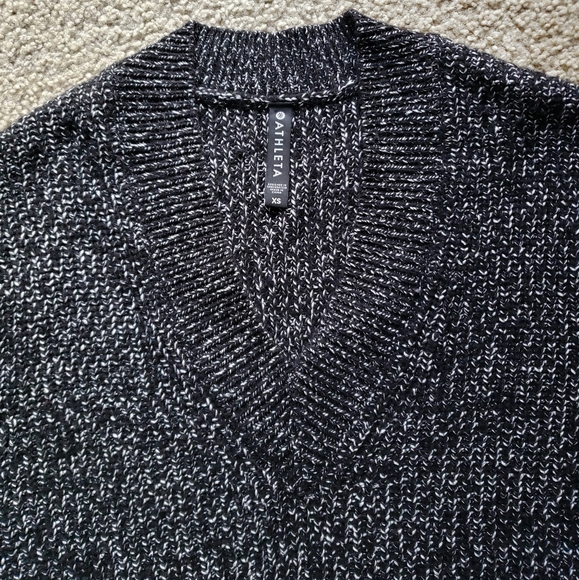 Athleta Shasta V-Neck Wool Knit Oversized Sweater - Picture 5 of 13